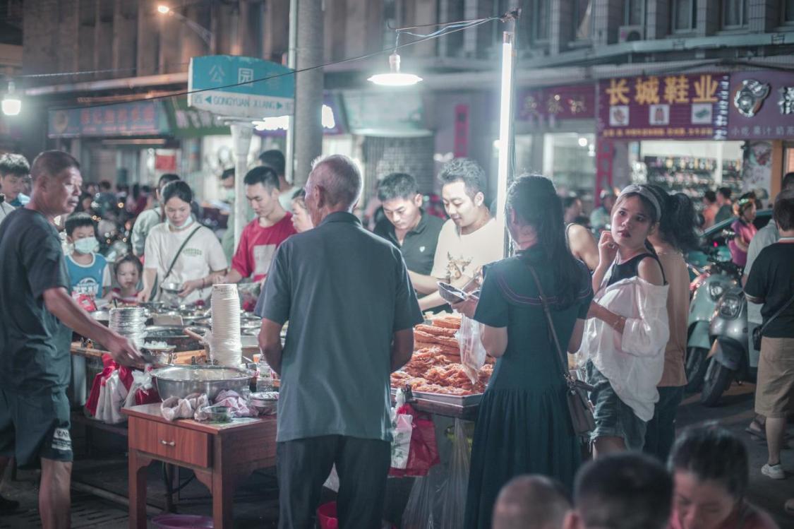 二马路美食盛宴，最新动态，一场味蕾的狂欢