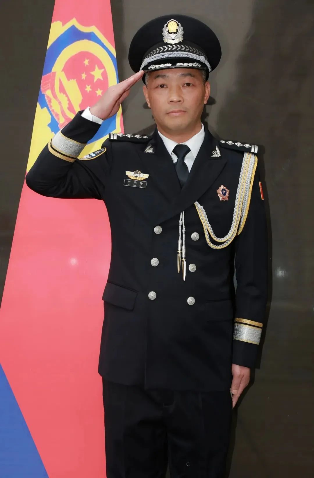 最新警礼服亮相，塑造警察威严与形象新标杆